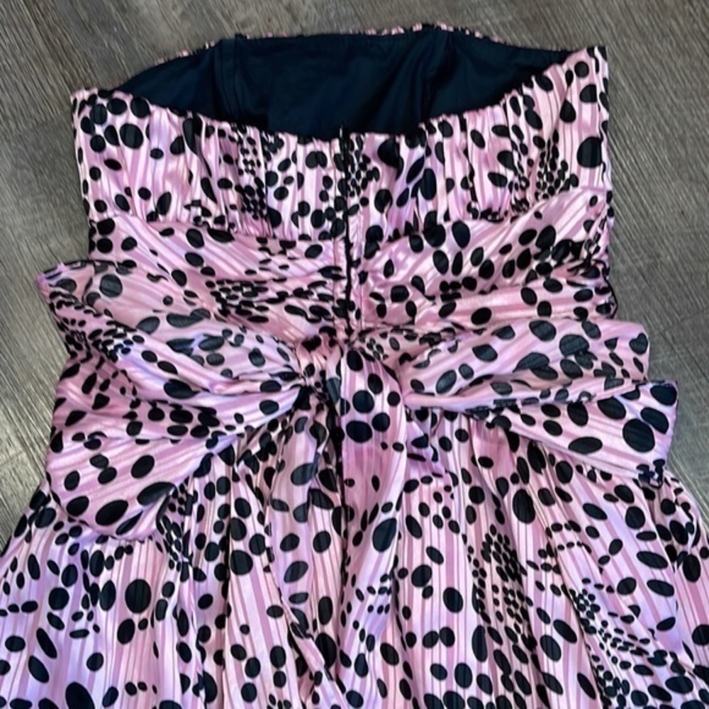 Rubber Ducky productions Inc Pink and black Bubble strapless dress - Picture 5 of 7